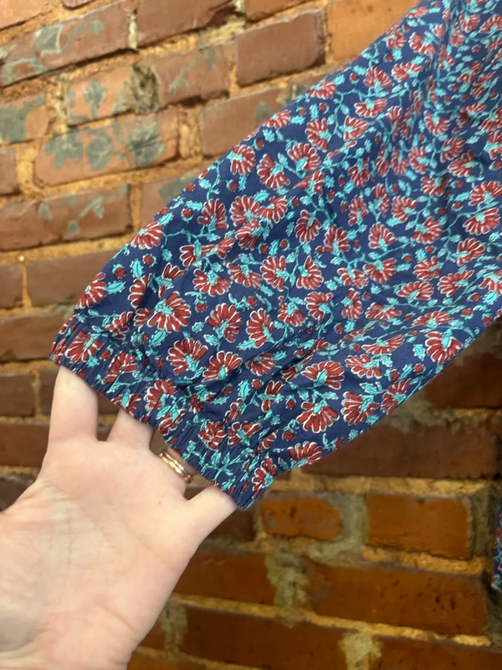 J Crew Smocked Neck Floral Peasant Blouse - Navy with Red & Teal Flowers Sz‎ S - Picture 3 of 5